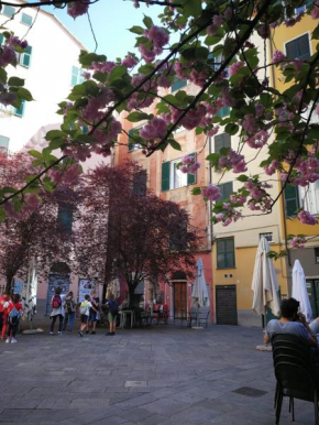 Lavagna Uno, Genova